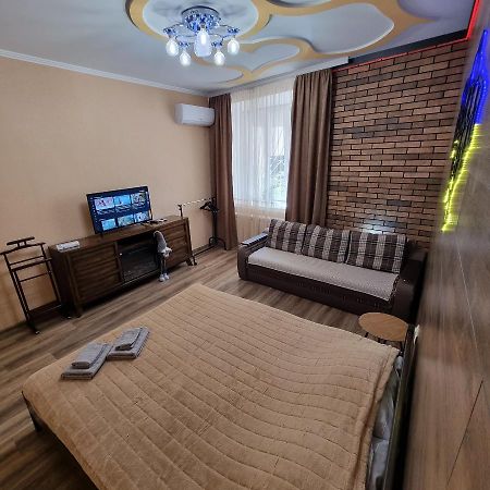 Petropavlivska Apartment Тиха Вуличка В Центрі Старого Міста 카미야네치포딜시키 외부 사진